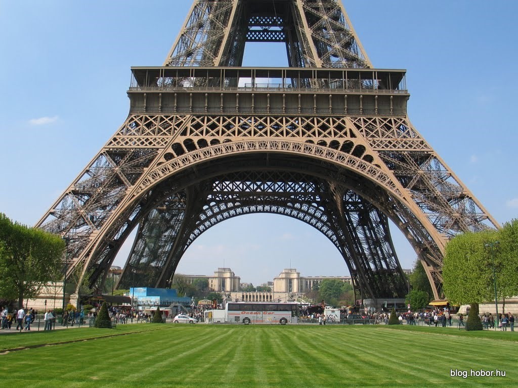 Eiffel Tower, PARIS (France)